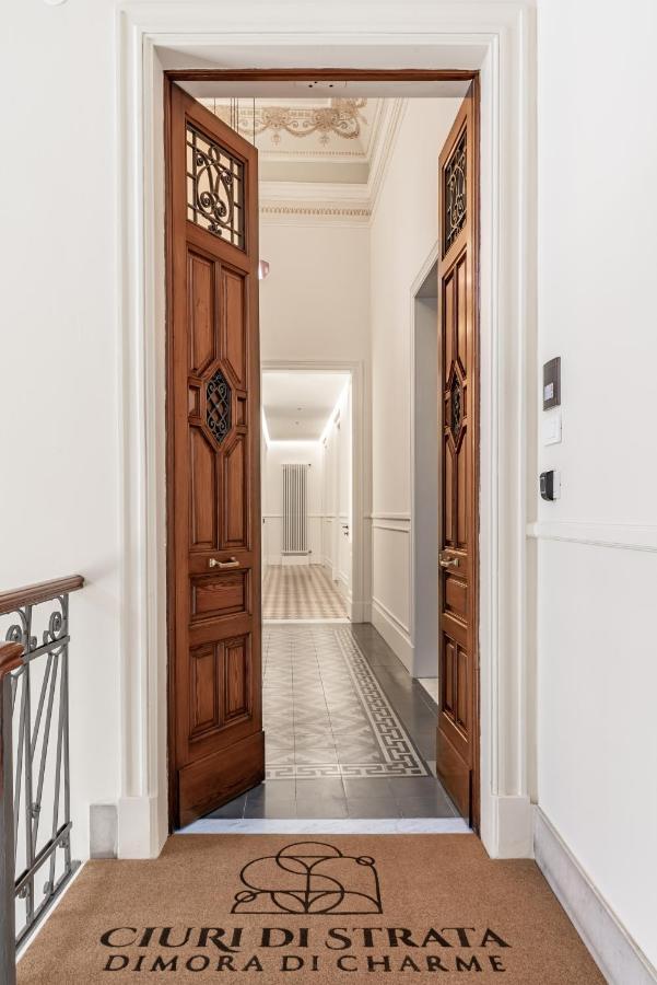 Ciuri Di Strata Bed & Breakfast คาตาเนีย ภายนอก รูปภาพ